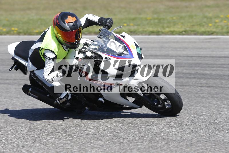 Archiv-2025/03 04.04.2025 TZ Motorsport ADR/Gruppe gruen/2-1